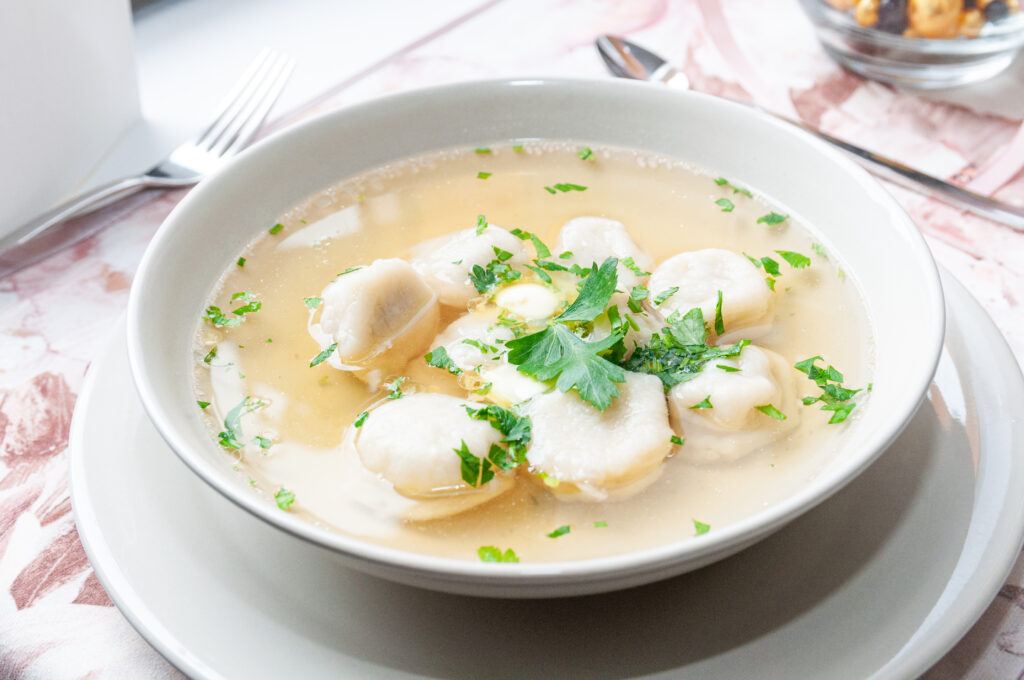 Pielmieni w bulionie